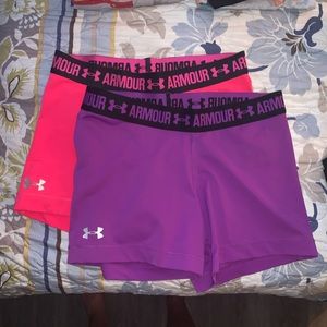 Under armour bundle shorts
